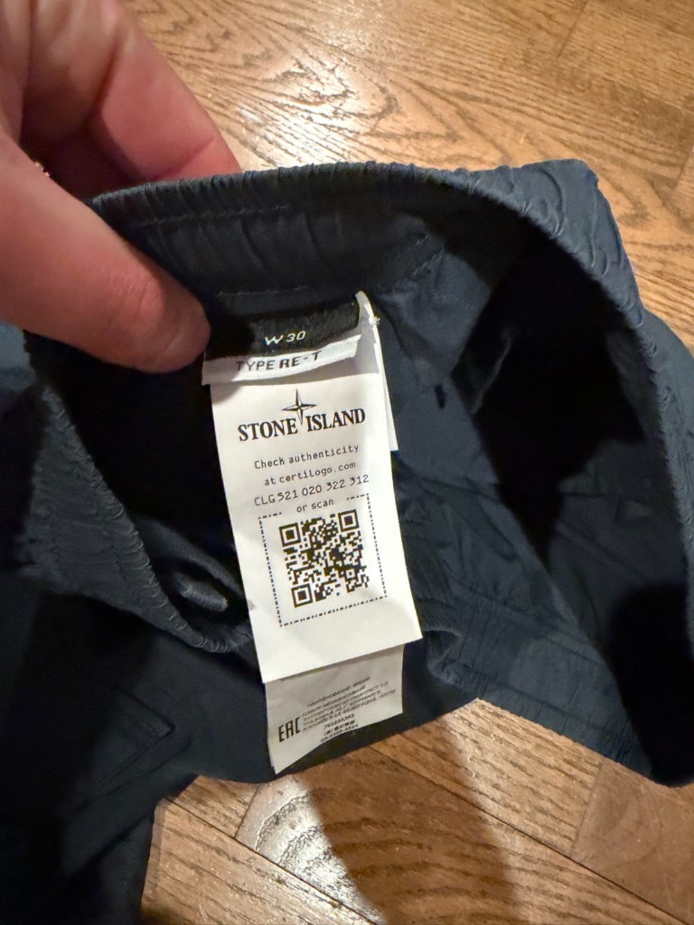 Stone Island Cargo Pants in Black, Navy, and Olive Green - Picture 9 of 13